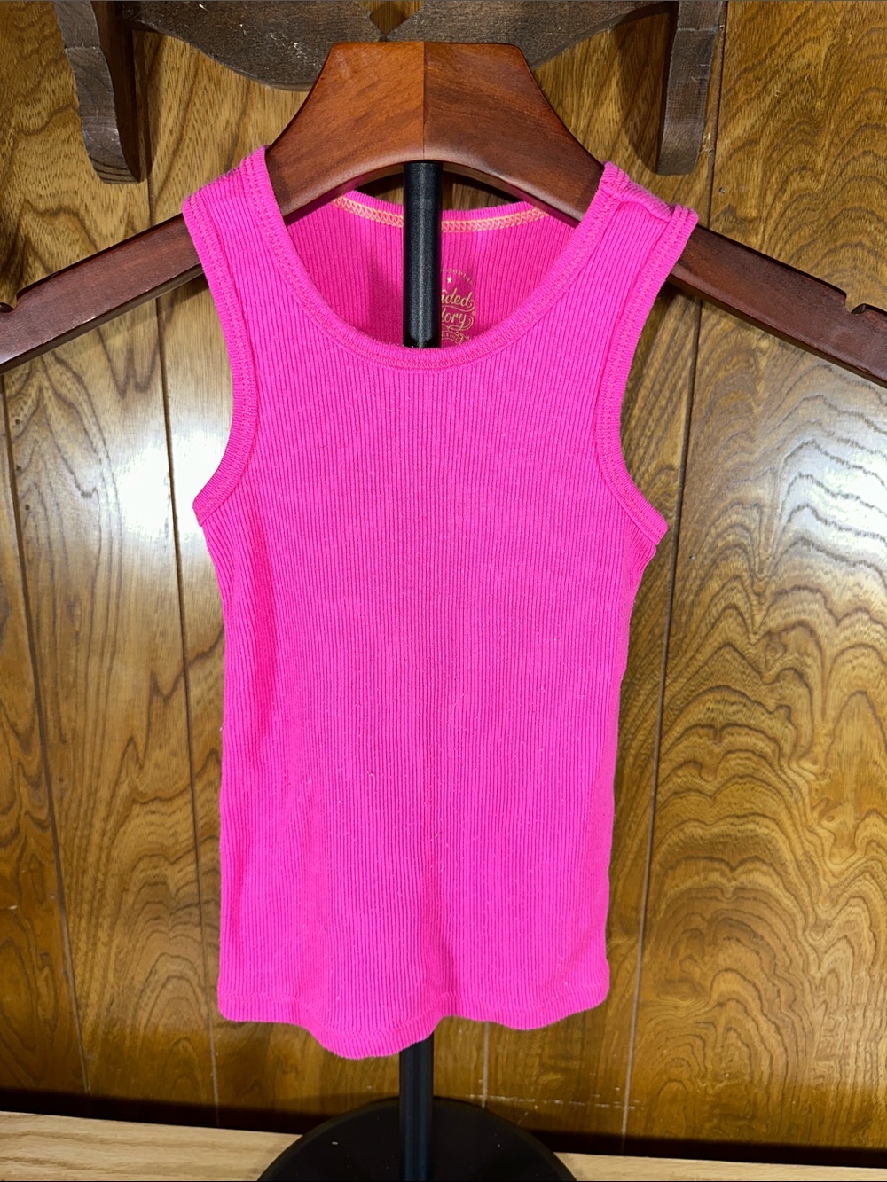 🎉Faded Glory Bright Pink Ribbed Tank Top. D316